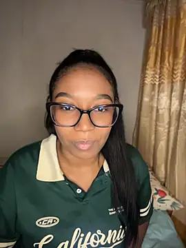 Snapshot of chell_iivy chatting on 22, 7, 2026 chell iivy online show from 22, 7, 2026