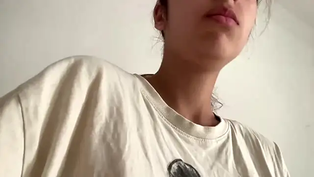 Snapshot of SindyKay chatting on 23, 6, 2026 SindyKay online show from 23, 6, 2026