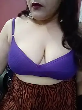 Snapshot of Pooki_girl chatting on 4, 6, 2026 Pooki girl online show from 4, 6, 2026
