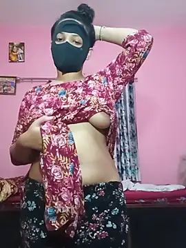 juulliiee online show from 4, 6, 2026