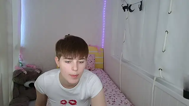 EmyHills online show from 14, 6, 2026
