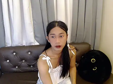 Snapshot of kyla_pretty chatting on 10, 7, 2026 kyla pretty online show from 10, 7, 2026