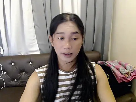 Snapshot of kyla_pretty chatting on 17, 7, 2026 kyla pretty online show from 17, 7, 2026