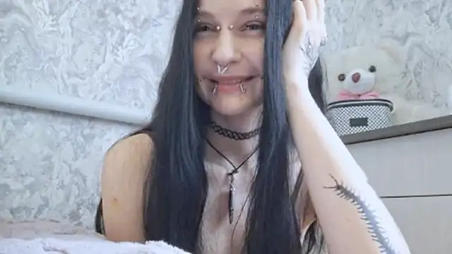 Snapshot of KrissyHiott chatting on 15, 6, 2026 KrissyHiott online show from 15, 6, 2026