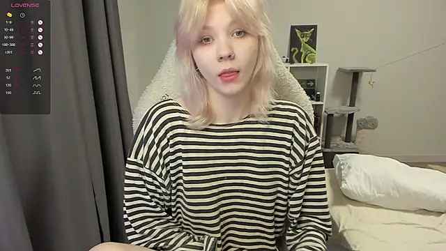 Snapshot of voguecaroline chatting on 22, 7, 2026 voguecaroline online show from 22, 7, 2026