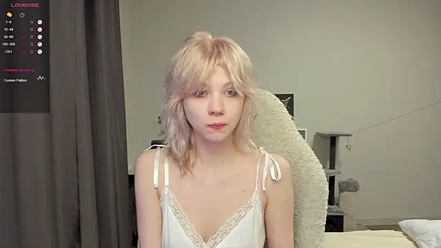Snapshot of voguecaroline chatting on 21, 7, 2026 voguecaroline online show from 21, 7, 2026