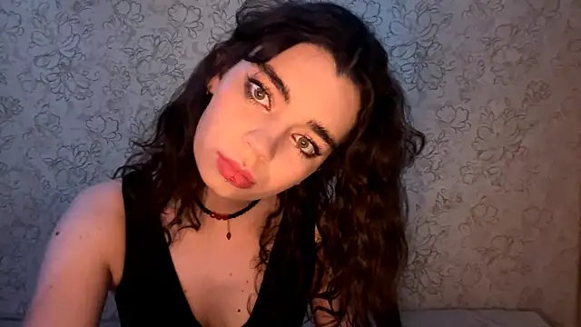 Snapshot of LaceyBatter chatting on 19, 7, 2026 LaceyBatter online show from 19, 7, 2026