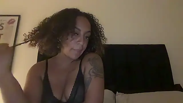 Snapshot of Celicaxo chatting on 7, 6, 2026 Celicaxo online show from 7, 6, 2026