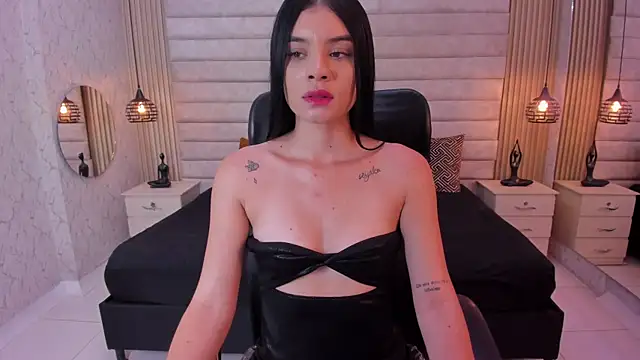 Snapshot of Cloe_Monroee_ chatting on 14, 7, 2026 Cloe Monroee online show from 14, 7, 2026