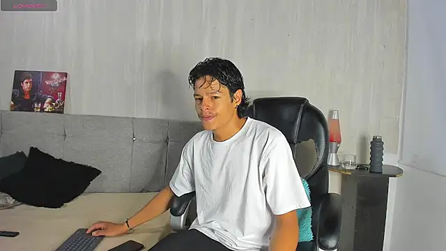 tommyhot7 online show from 25, 6, 2026