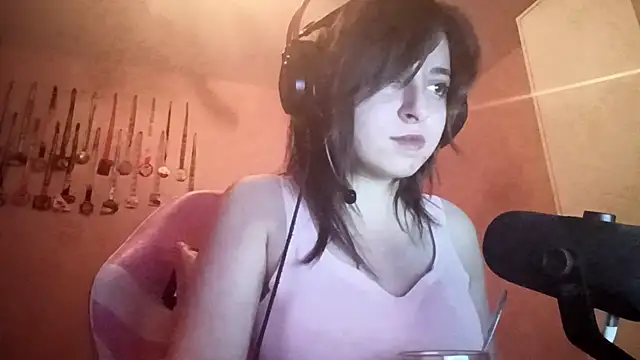 bunnyhoneylovehands online show from 10, 6, 2026