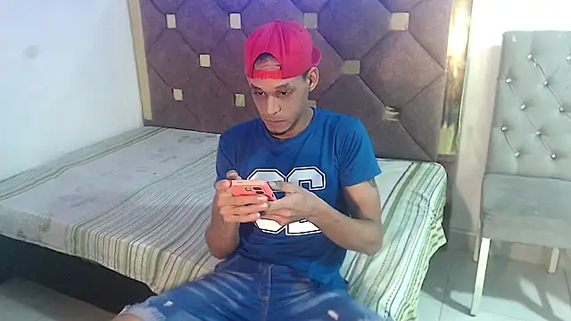 Snapshot of Brendt_Hotx chatting on 14, 6, 2026 Brendt Hotx online show from 14, 6, 2026