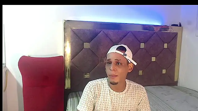 Snapshot of Brendt_Hotx chatting on 11, 6, 2026 Brendt Hotx online show from 11, 6, 2026