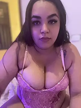 Snapshot of isisjhonson777 chatting on 1, 8, 2026 isisjhonson777 online show from 1, 8, 2026