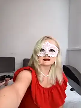 Snapshot of Avvena chatting on 7, 8, 2026 Avvena online show from 7, 8, 2026
