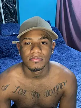 Snapshot of bombombumnegro chatting on 31, 5, 2026 bombombumnegro online show from 31, 5, 2026
