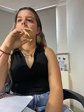 azulskyer online show from 2, 6, 2026