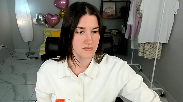 Elizabeth Kim online show from 1, 6, 2026