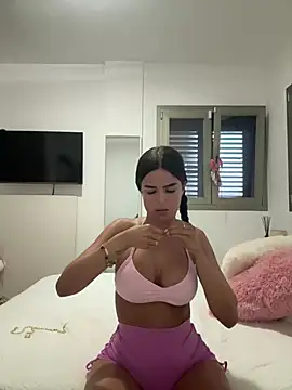Snapshot of miaabelluccii chatting on 27, 6, 2026 miaabelluccii online show from 27, 6, 2026