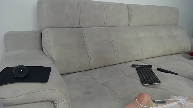Snapshot of ItsPeachyCurl chatting on 25, 7, 2026 ItsPeachyCurl online show from 25, 7, 2026