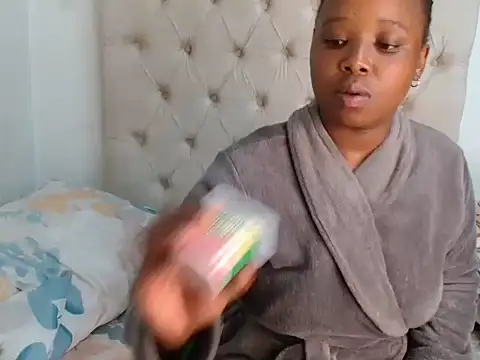 Snapshot of Lihle_00 chatting on 11, 6, 2026 Lihle 00 online show from 11, 6, 2026