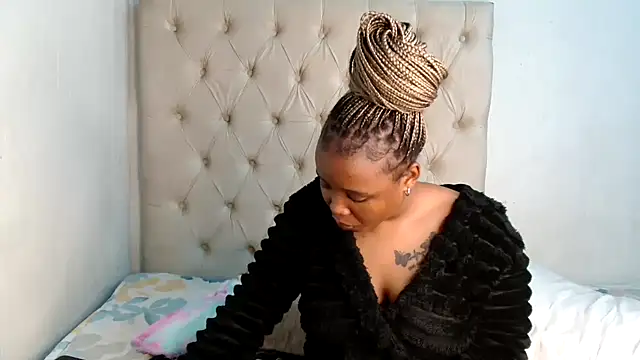 Snapshot of Lihle_00 chatting on 16, 7, 2026 Lihle 00 online show from 16, 7, 2026