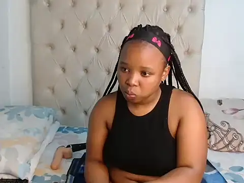Snapshot of Lihle_00 chatting on 24, 6, 2026 Lihle 00 online show from 24, 6, 2026