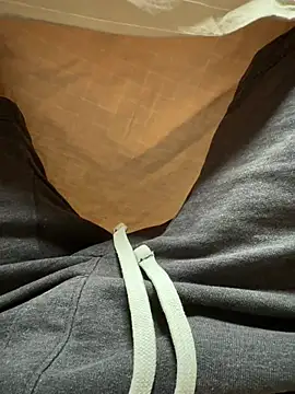 Pierre20cm21ans online show from 31, 5, 2026