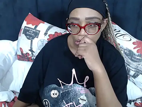 Snapshot of SultryDivax chatting on 11, 6, 2026 SultryDivax online show from 11, 6, 2026