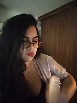 Snapshot of Roxxy_Sade chatting on 10, 6, 2026 Roxxy Sade online show from 10, 6, 2026