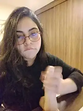 Snapshot of Roxxy_Sade chatting on 20, 6, 2026 Roxxy Sade online show from 20, 6, 2026