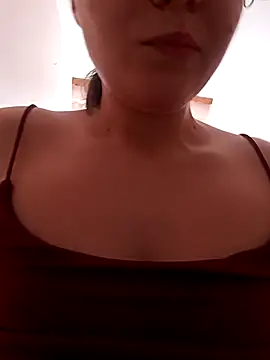 Snapshot of Aniolekl chatting on 6, 6, 2026 Aniolekl online show from 6, 6, 2026