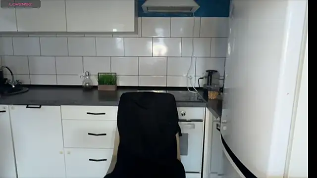 Snapshot of Annbigass chatting on 30, 6, 2026 Annbigass online show from 30, 6, 2026