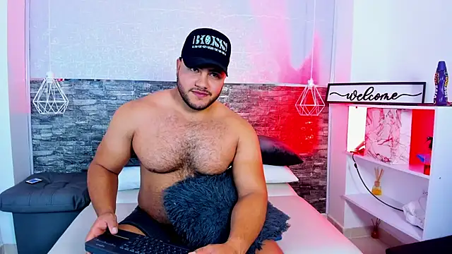 Snapshot of apolorusso chatting on 5, 8, 2026 apolorusso online show from 5, 8, 2026