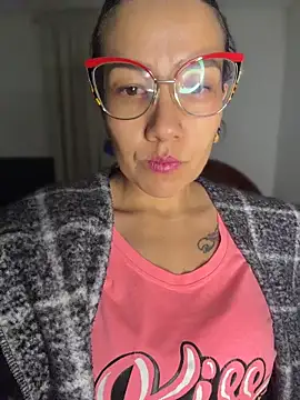 Snapshot of ArielFerrara chatting on 16, 6, 2026 ArielFerrara online show from 16, 6, 2026
