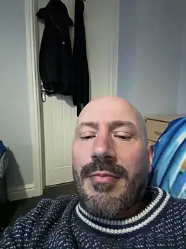 Snapshot of moonpig1 chatting on 7, 6, 2026 moonpig1 online show from 7, 6, 2026