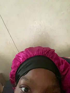 honeycum444 online show from 8, 7, 2026