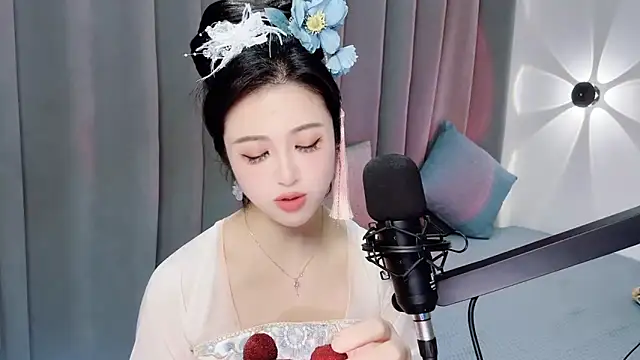 Snapshot of Momo-Wow chatting on 15, 6, 2026 Momo-Wow online show from 15, 6, 2026