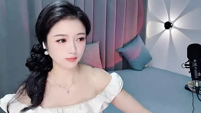 Snapshot of Momo-Wow chatting on 8, 7, 2026 Momo-Wow online show from 8, 7, 2026