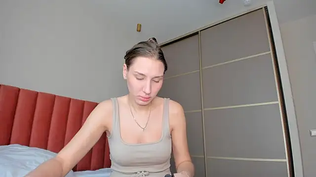 SofiClimbing online show from 4, 1, 2025