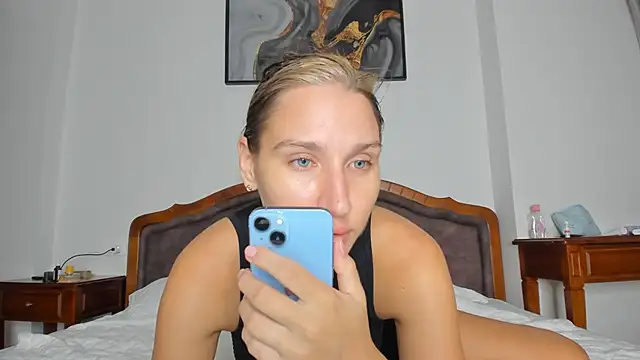 SofiClimbing online show from 11, 10, 2025