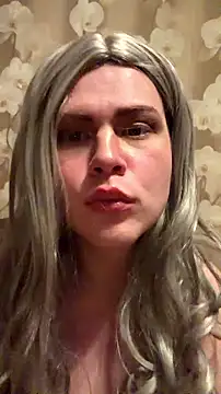 Snapshot of TomQuartz chatting on 20, 7, 2026 TomQuartz online show from 20, 7, 2026