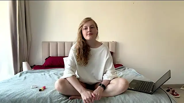 Snapshot of JeanelleLeitheiser chatting on 12, 6, 2026 JeanelleLeitheiser online show from 12, 6, 2026