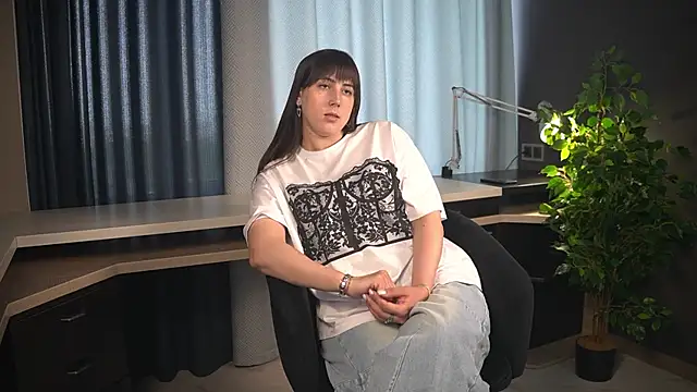 KiaraElsken online show from 2, 6, 2026