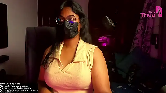 Snapshot of thea_rachel chatting on 6, 7, 2026 thea rachel online show from 6, 7, 2026