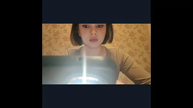 Snapshot of Aleksa_Myr chatting on 1, 6, 2026 Aleksa Myr online show from 1, 6, 2026