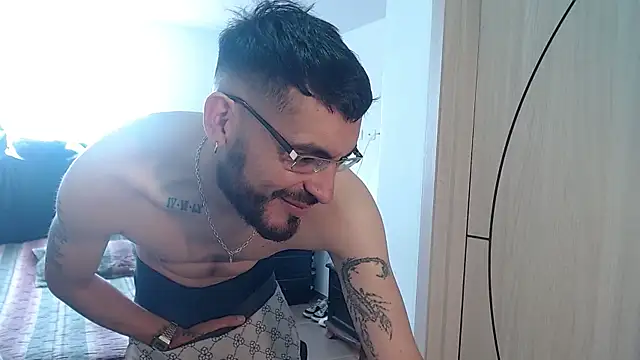 Snapshot of MalekXarxxx chatting on 2, 6, 2026 MalekXarxxx online show from 2, 6, 2026