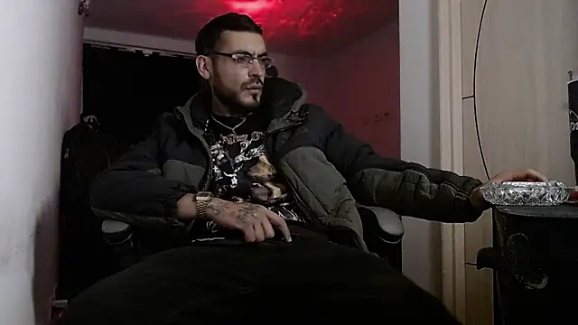 Snapshot of MalekXarxxx chatting on 7, 7, 2026 MalekXarxxx online show from 7, 7, 2026
