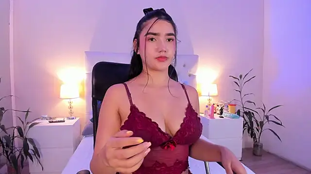 Tiffanny Gomez online show from 14, 6, 2026