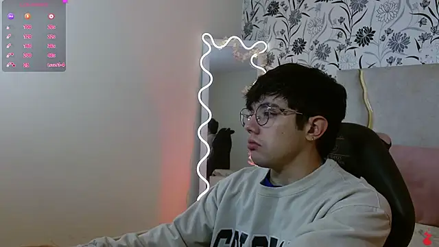 AxelNoir tay online show from 4, 6, 2026